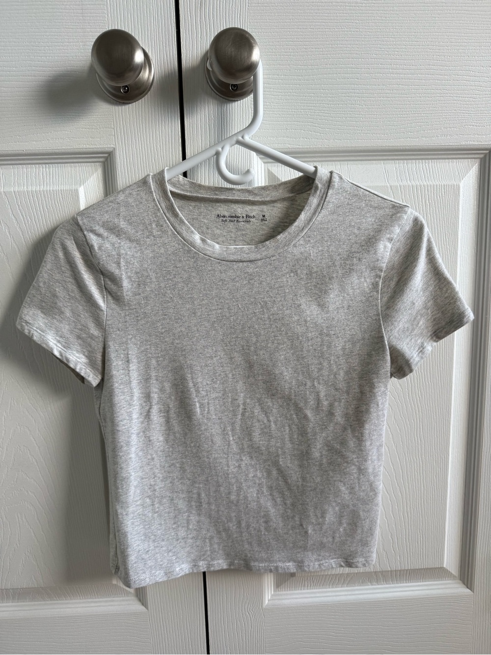 Abercrombie & Fitch Light Heather Gray Crewneck Tee